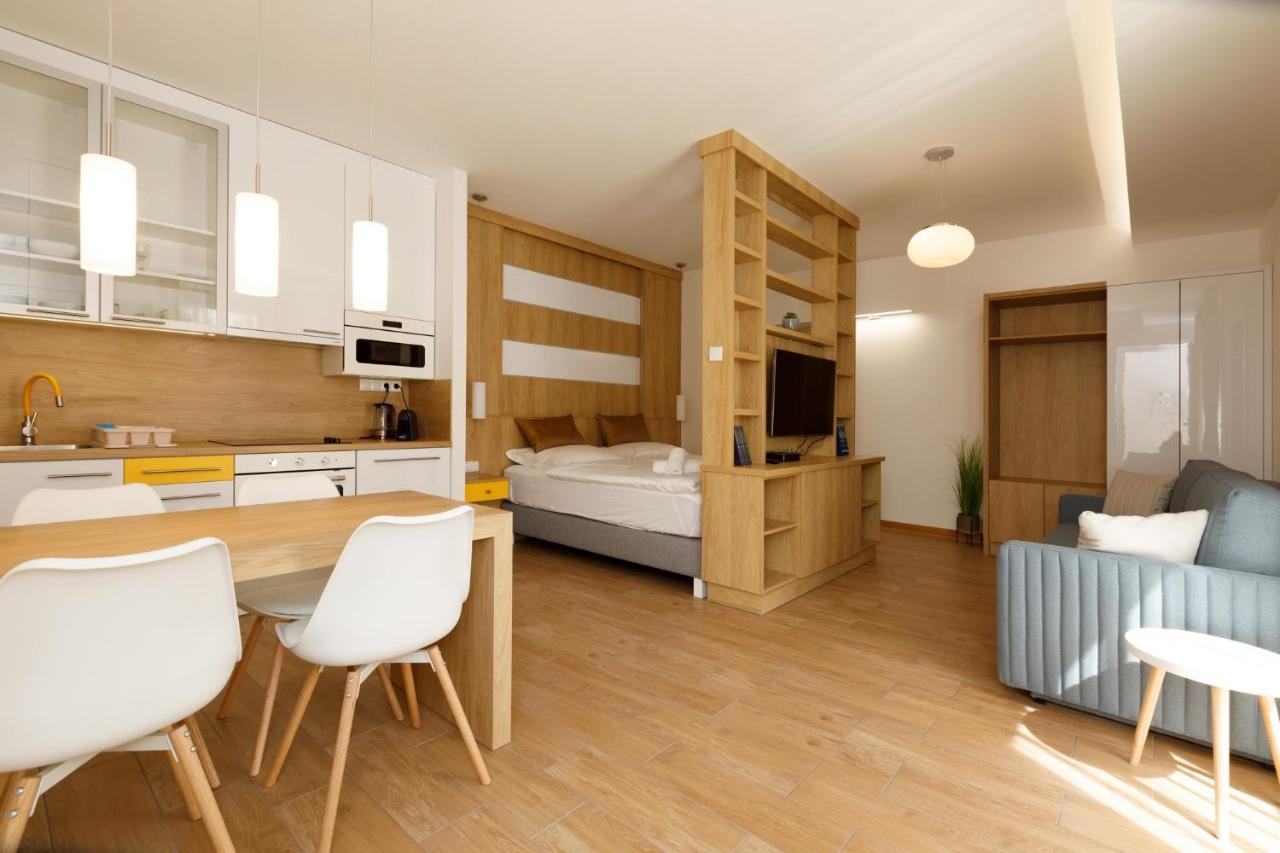 La Bella Centrum Apartmanok Piros/Sarga Heviz Exterior foto